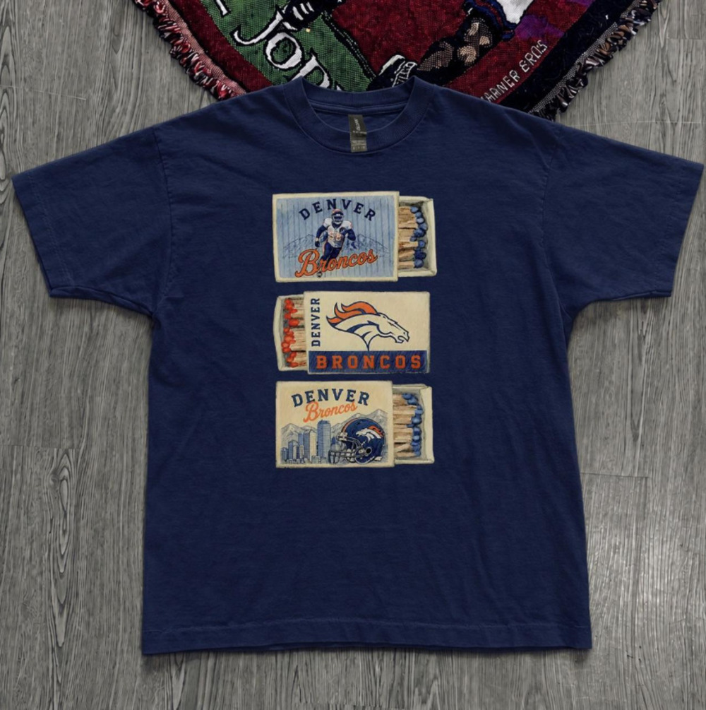 Brown Vintage 90s Graphic Tee With Three Pigeons And Purple Stars